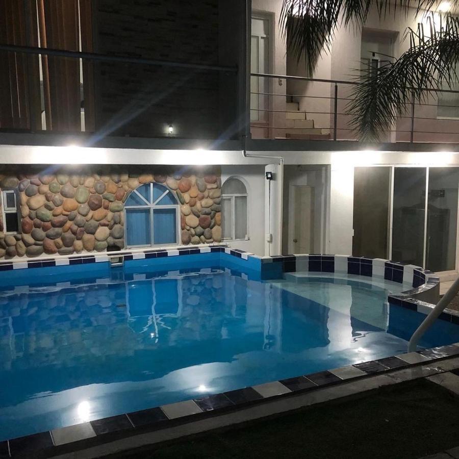 8 Venator House Boutique Apartment Леон Екстериор снимка